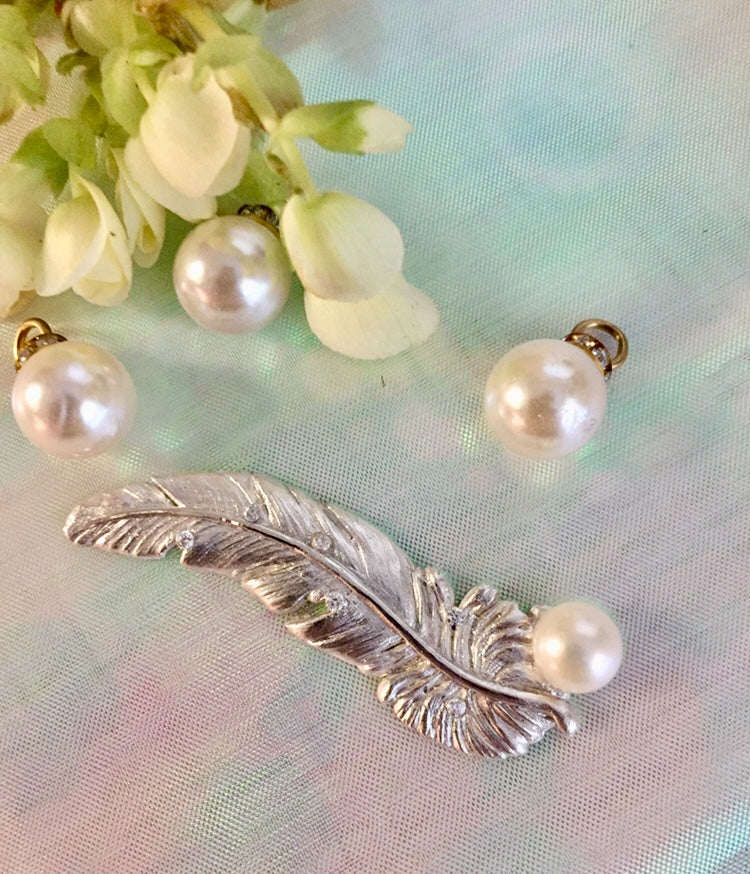 Silver Feather Brooch with pearl .Art Clay Silver Jewelry Handmade, Fine Silver, .999 Pure Silver.